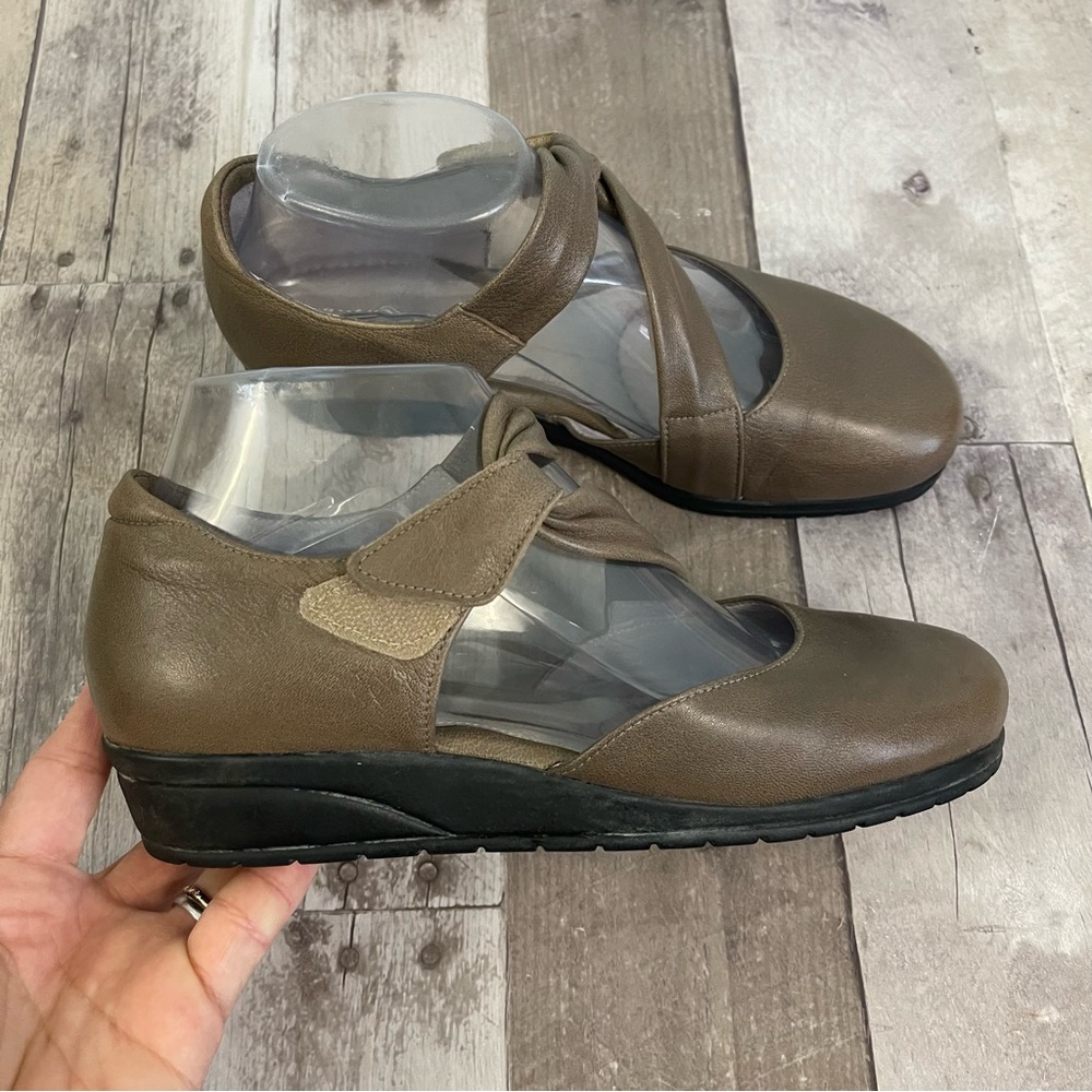 BeautiFeel Pleasure Mary Jane Leather Flats Comfort Shoes Gray 44233 - Picture 2 of 13